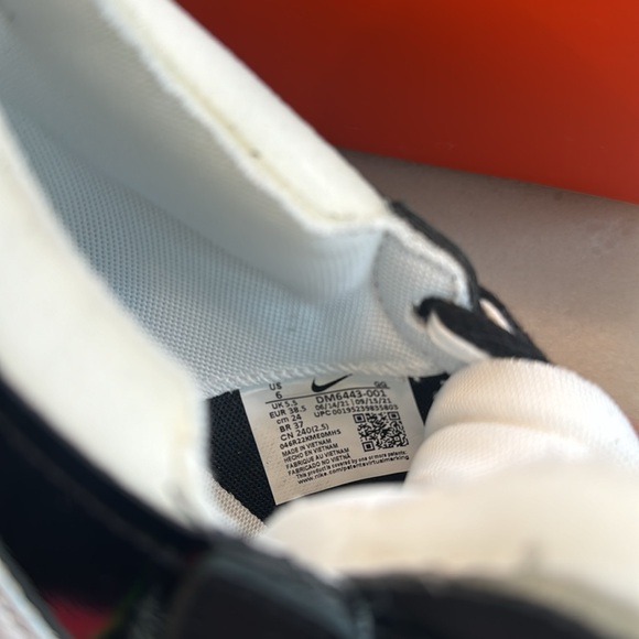 Nike Blazer Low / Sacai - Picture 7 of 7